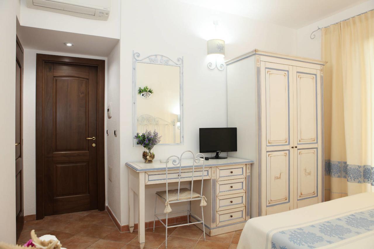 Guest House Villabianca La Maddalena  Exterior foto