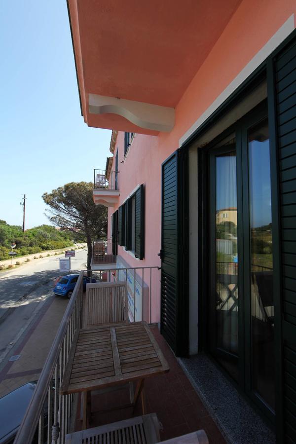 Guest House Villabianca La Maddalena  Exterior foto