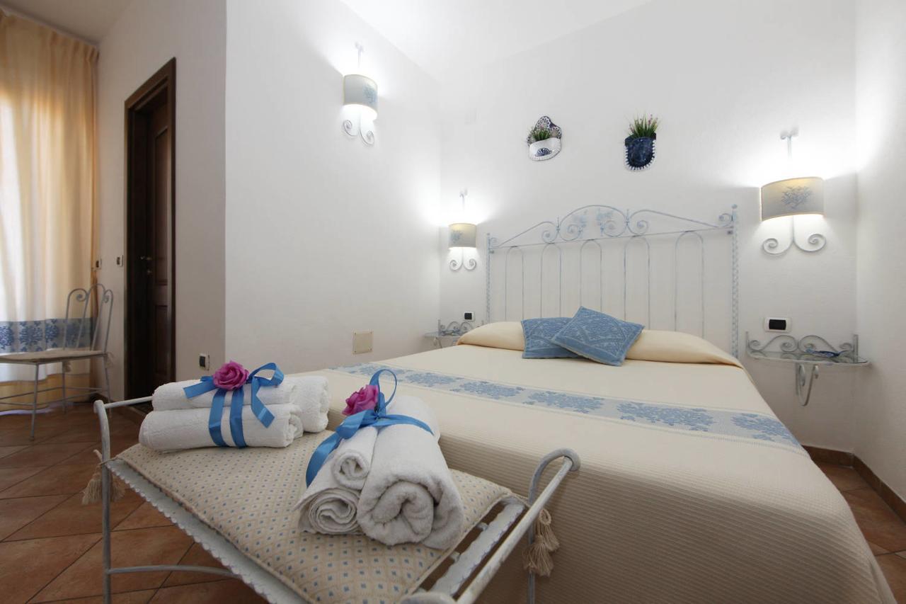 Guest House Villabianca La Maddalena  Exterior foto