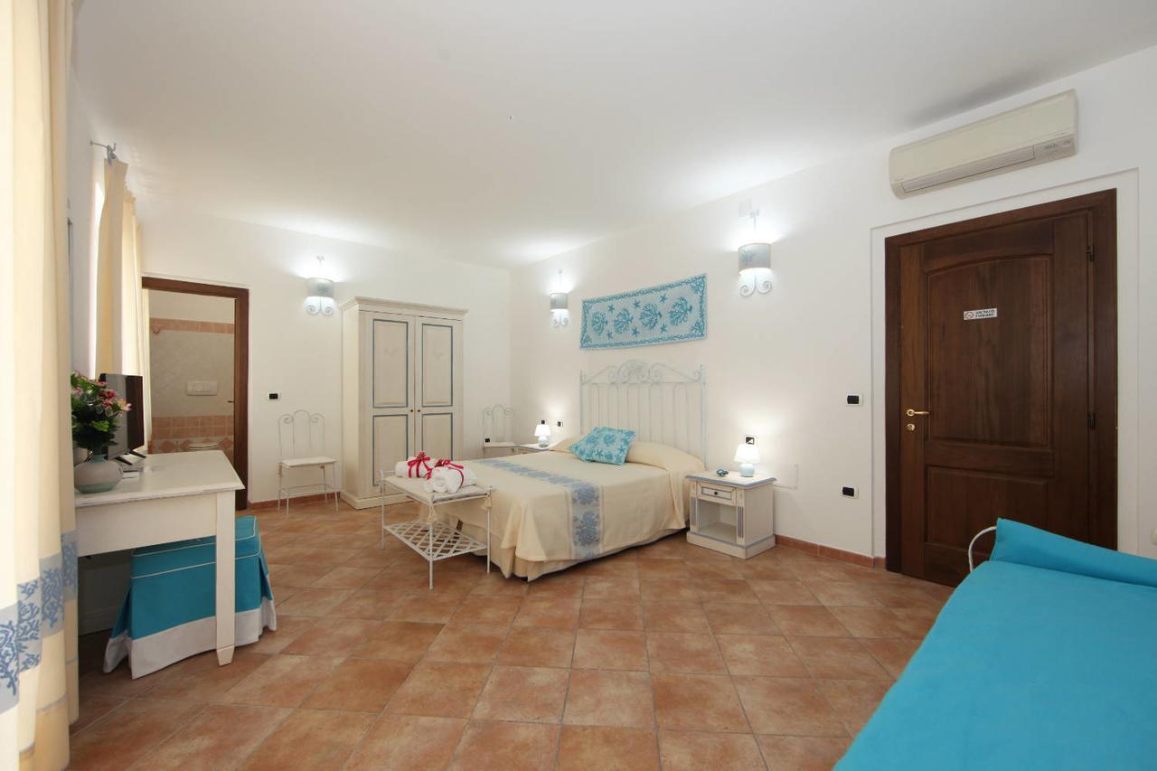 Guest House Villabianca La Maddalena  Exterior foto