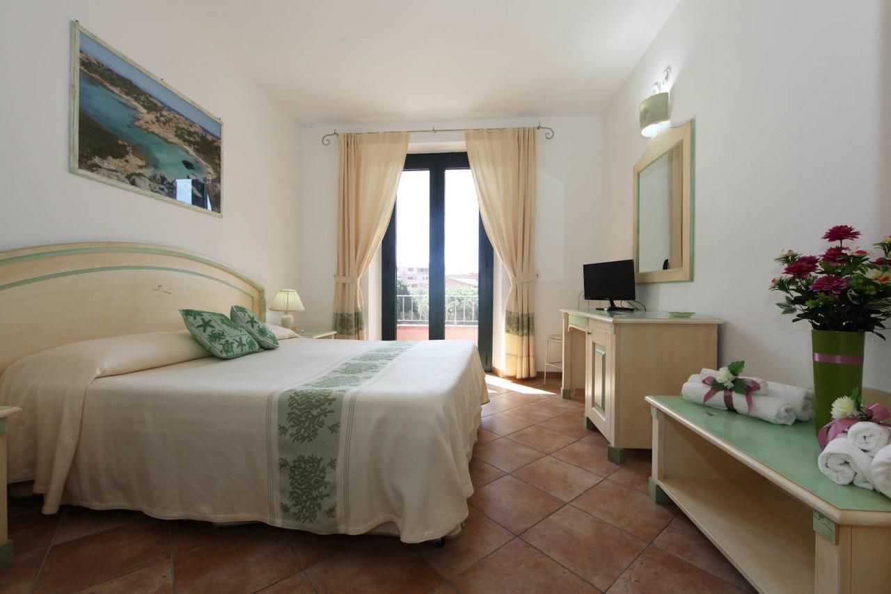 Guest House Villabianca La Maddalena  Exterior foto